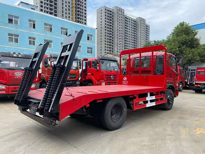 國六東風D1單橋平板運輸車