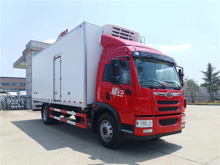 國六 解放麟VH6.8米冷藏車